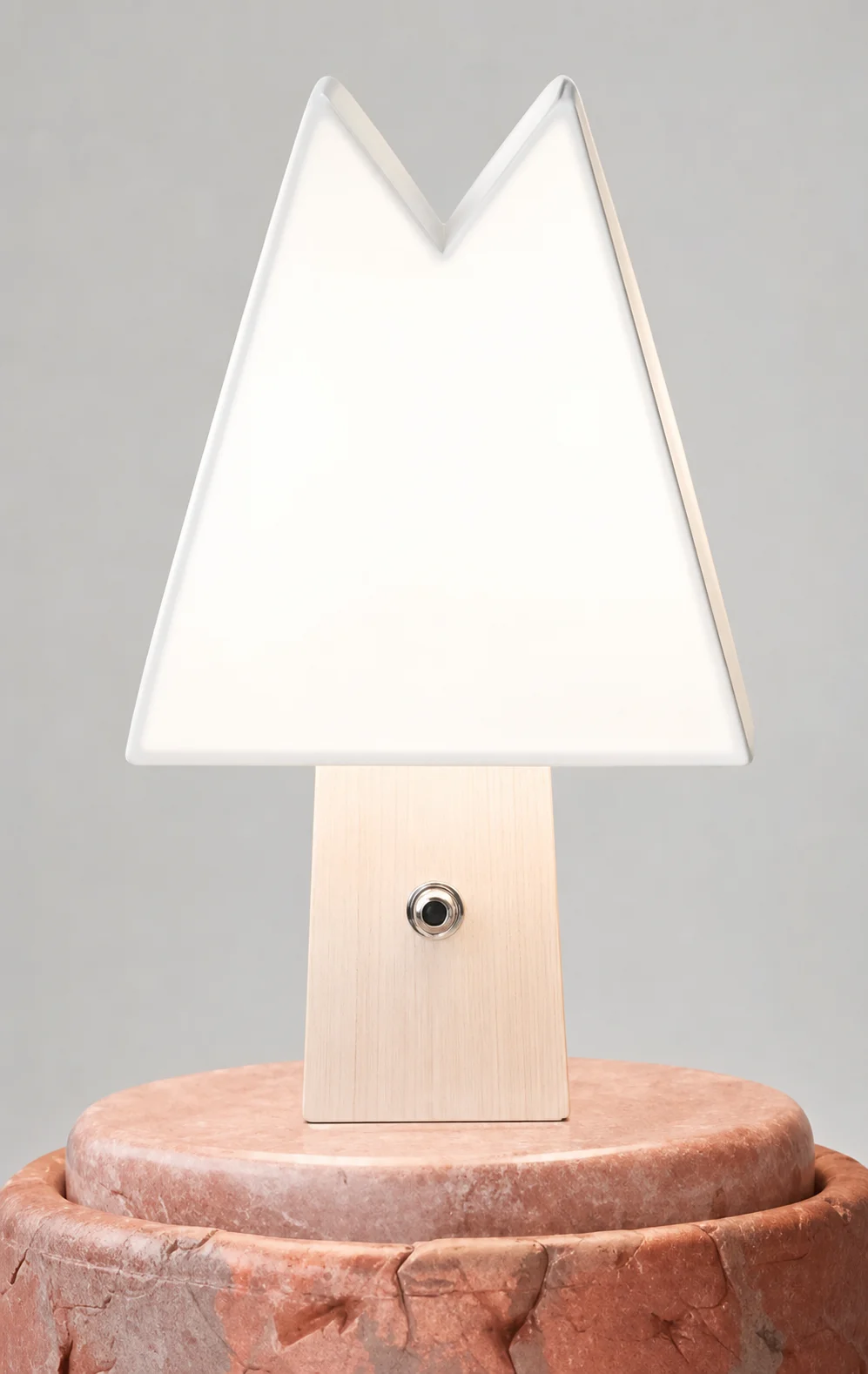 Alpine Rechargeable Table Lamp